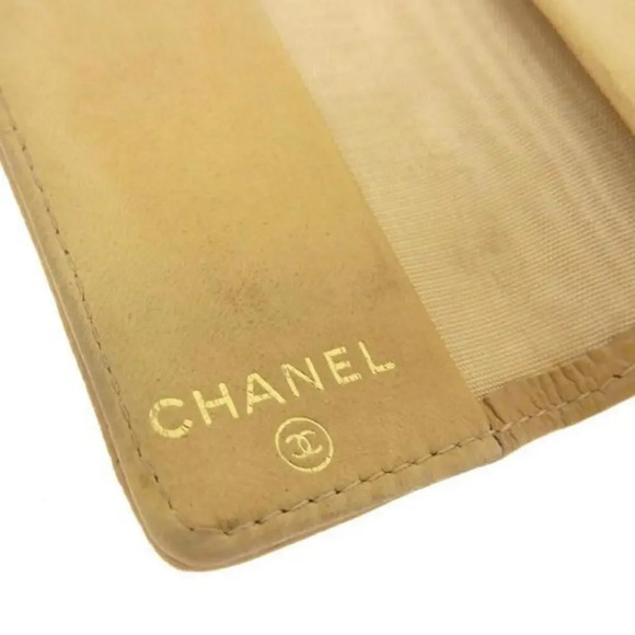 Authentic Chanel CC Caviar 6 Key Holder - Picture 7 of 7